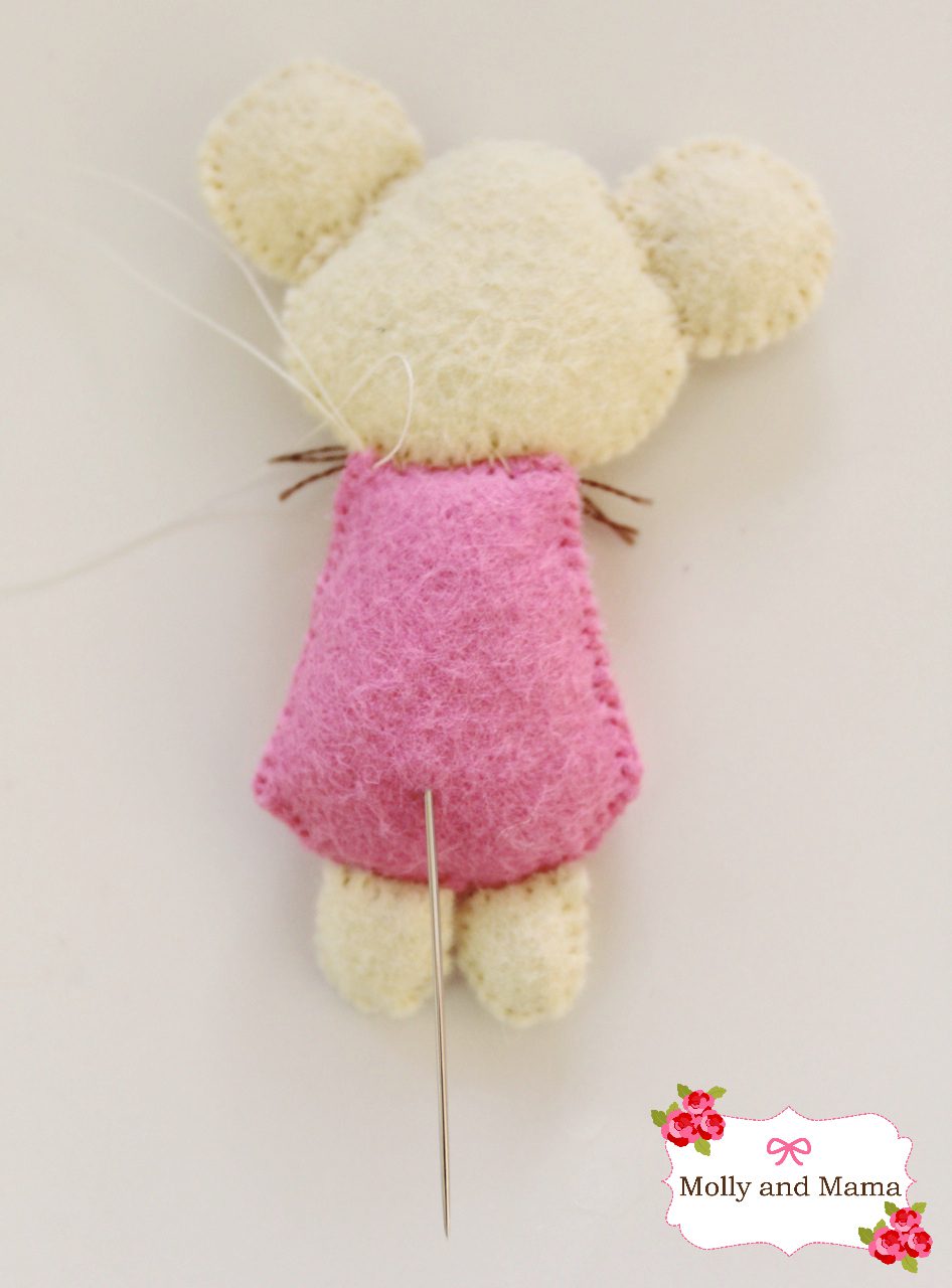 Christmas Mouse and Stocking Tutorial from Molly and Mama