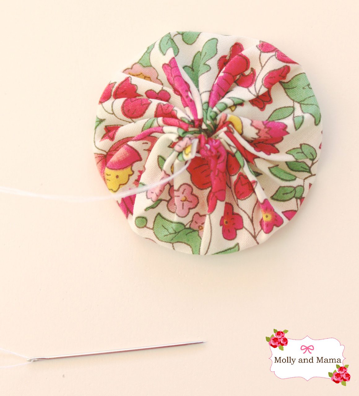 Molly and Mama Bunny Appliqué Tutorial - make a yo yo