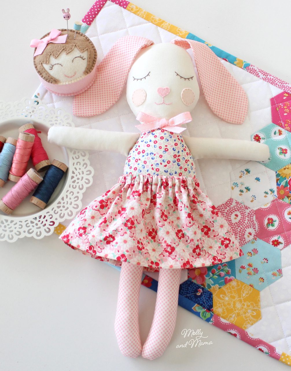 50 Fat Quarter Toys Book